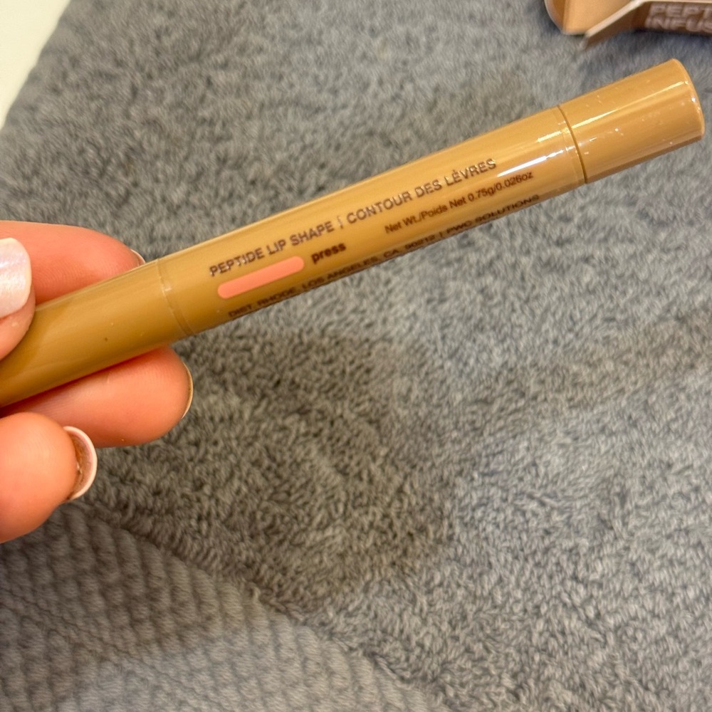 Rhode Lip Liner in shade Press (Pink) Brand New - Picture 4 of 5